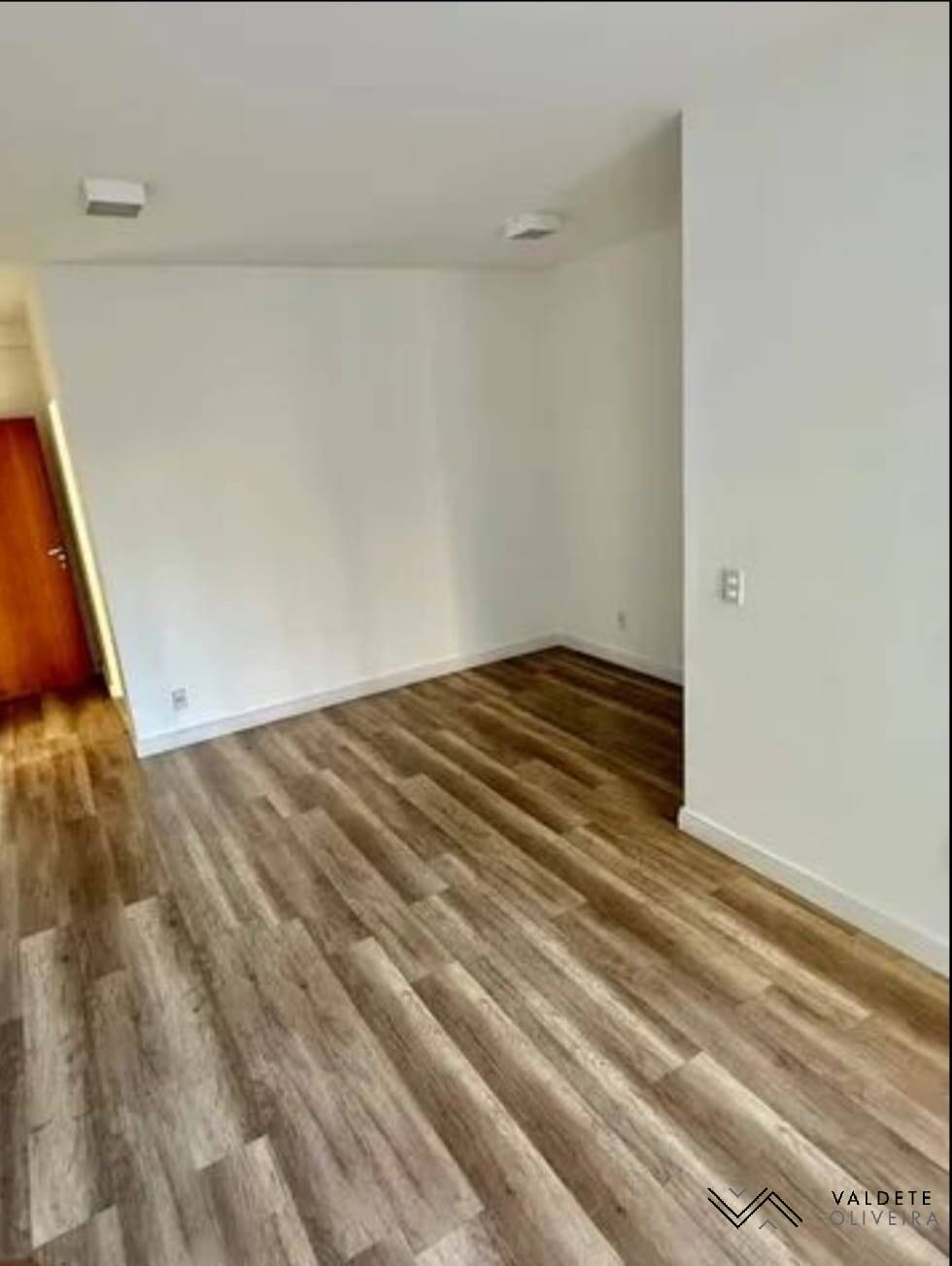 Apartamento à venda com 2 quartos, 68m² - Foto 6