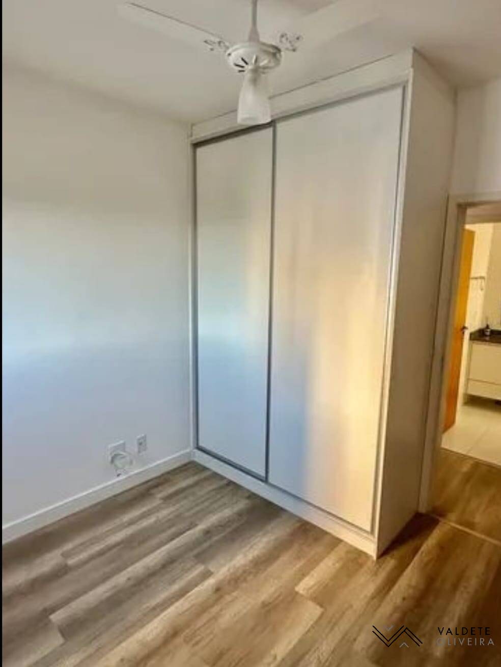 Apartamento à venda com 2 quartos, 68m² - Foto 7