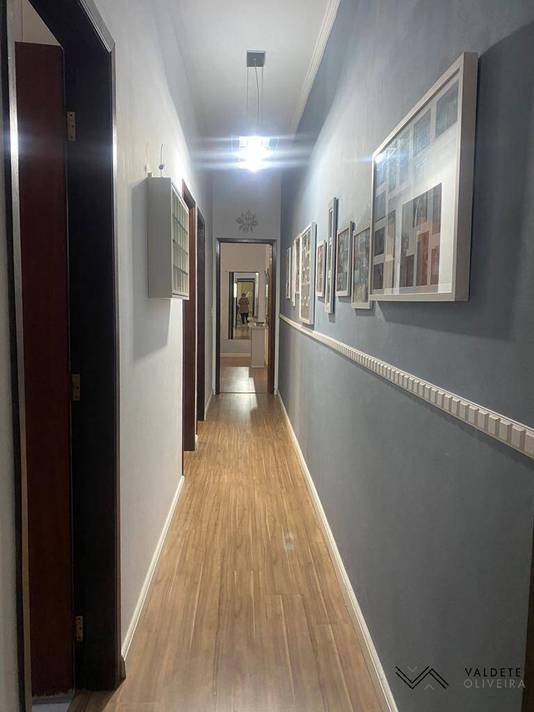 Casa à venda com 3 quartos, 150m² - Foto 4