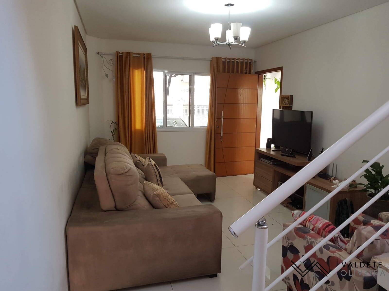 Casa à venda com 3 quartos, 154m² - Foto 2