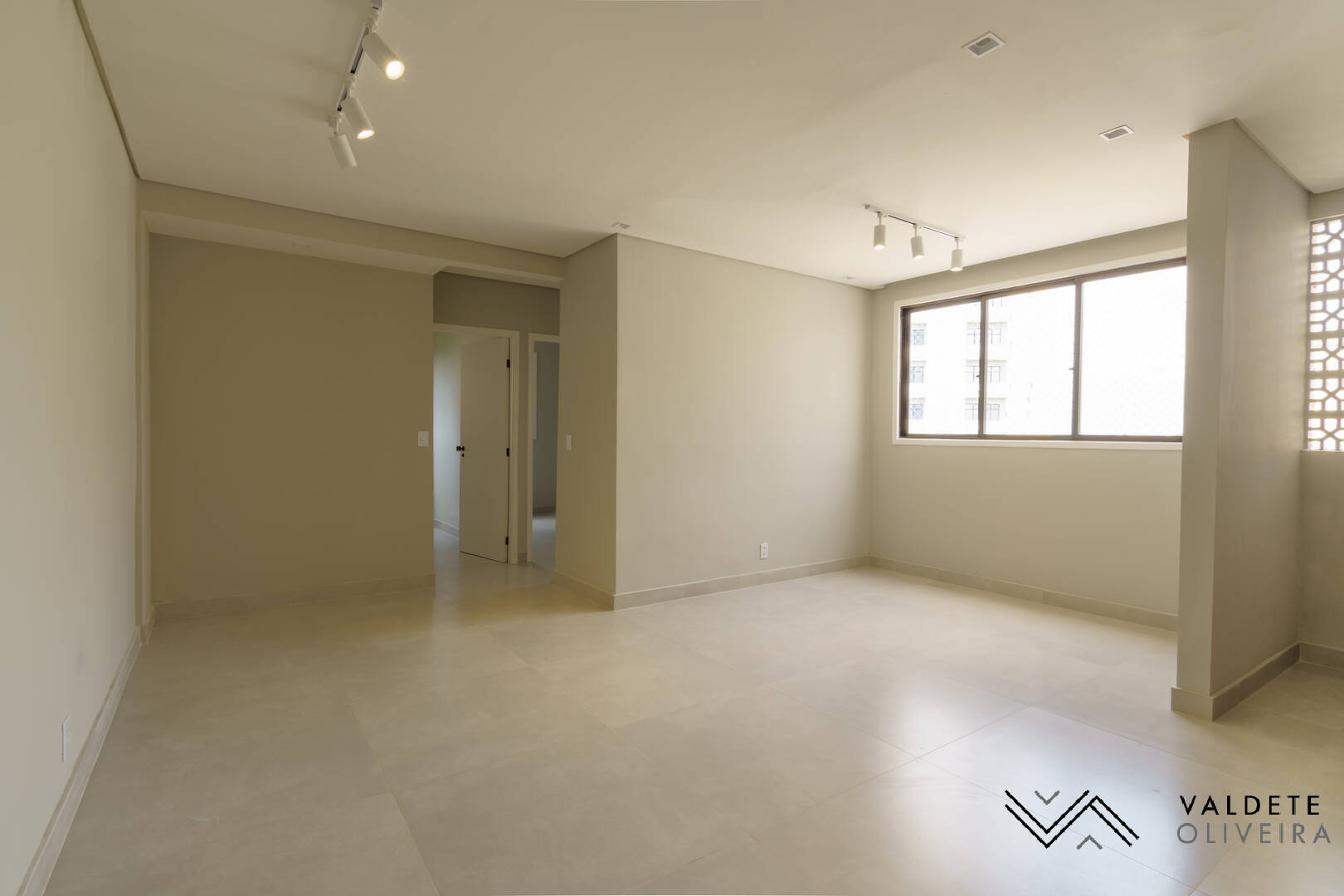 Apartamento à venda com 2 quartos, 60m² - Foto 5