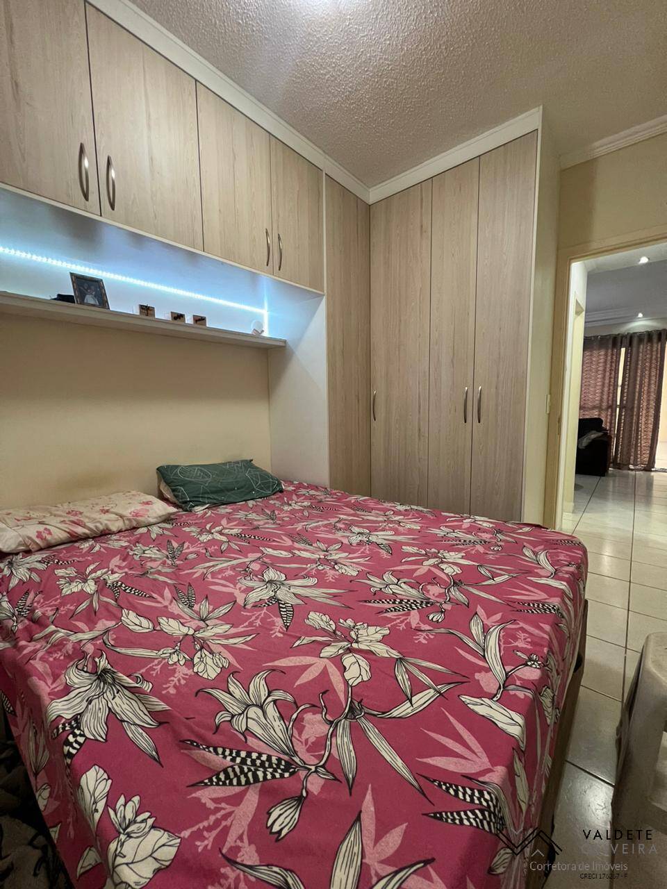 Casa à venda com 3 quartos, 250m² - Foto 7