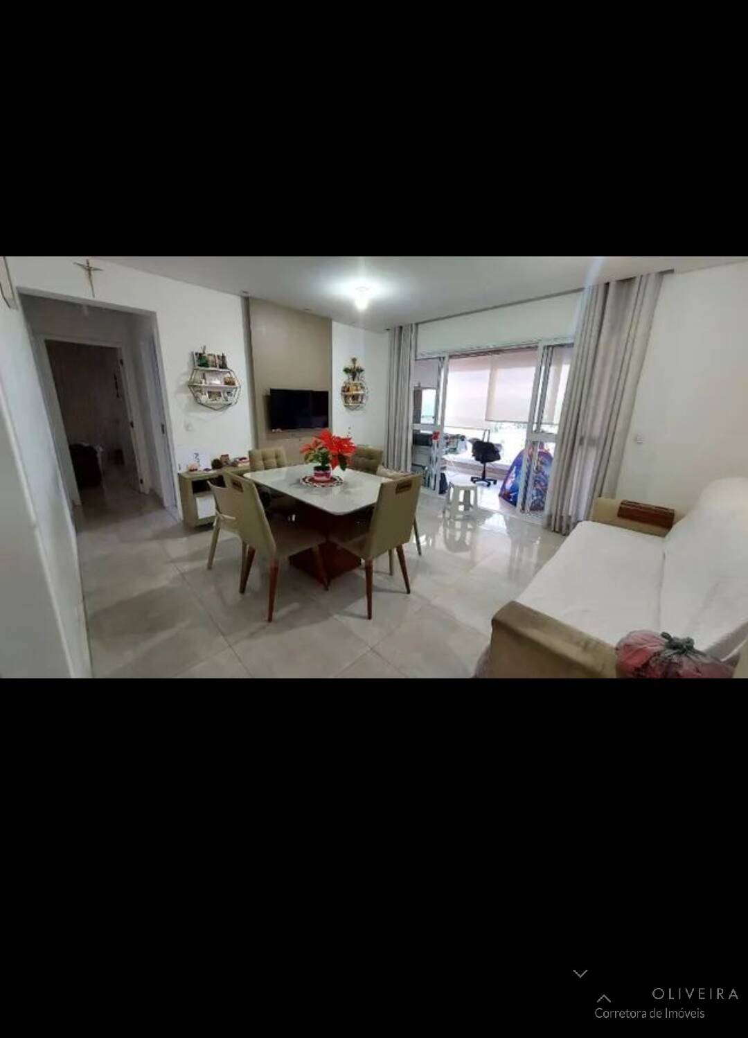 Apartamento à venda com 2 quartos, 75m² - Foto 2