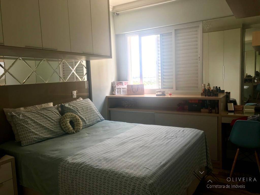 Apartamento à venda com 2 quartos, 75m² - Foto 3