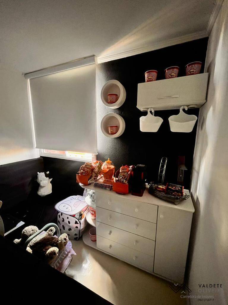 Apartamento à venda com 2 quartos, 63m² - Foto 5