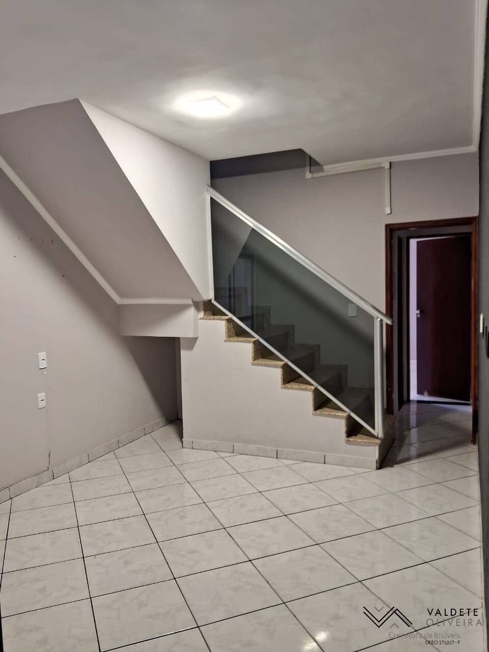 Casa à venda com 4 quartos, 240m² - Foto 15