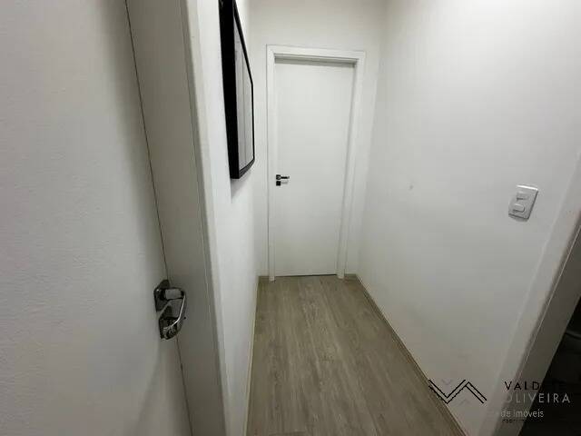 Apartamento à venda com 2 quartos, 77m² - Foto 3