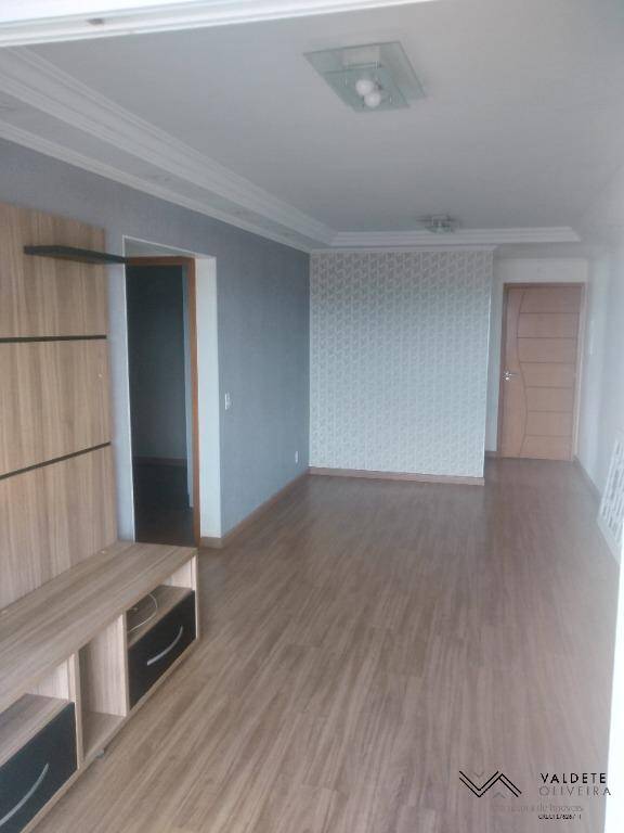 Apartamento à venda com 2 quartos, 65m² - Foto 1