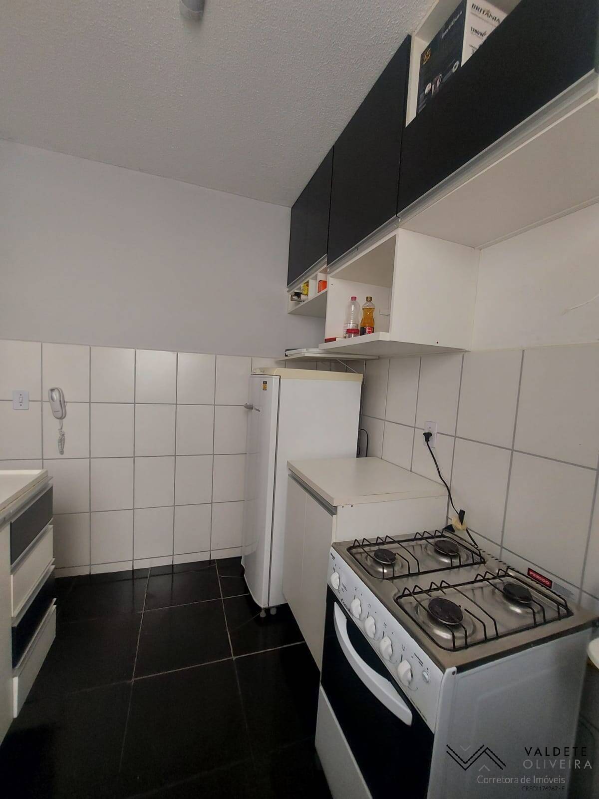 Apartamento para alugar com 2 quartos, 45m² - Foto 12