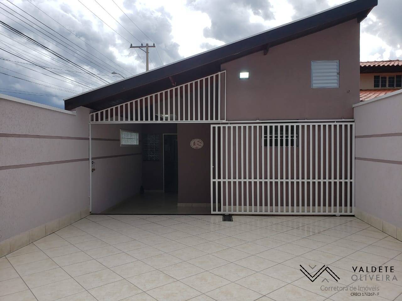 Casa à venda com 2 quartos, 90m² - Foto 4