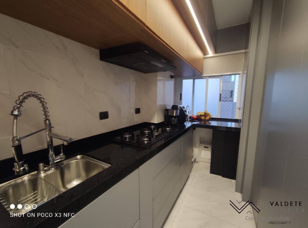 Apartamento à venda com 2 quartos, 60m² - Foto 5