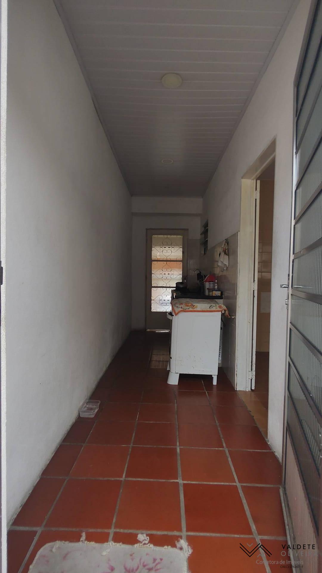 Casa à venda com 2 quartos, 92m² - Foto 10