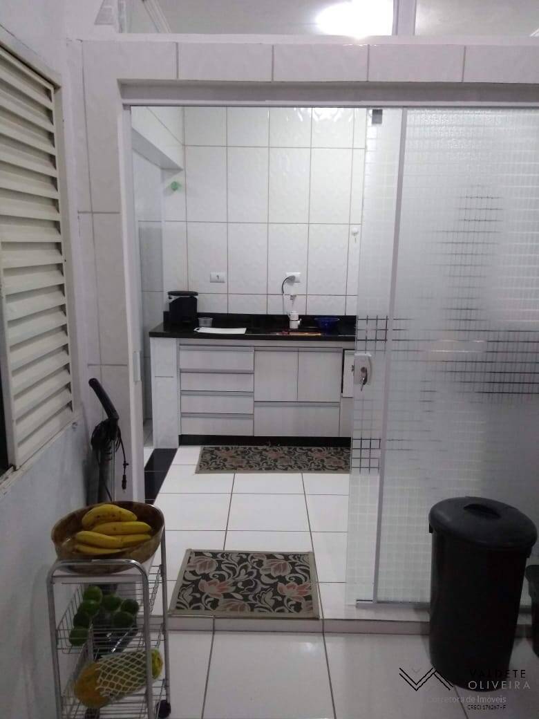 Casa à venda com 3 quartos, 80m² - Foto 5