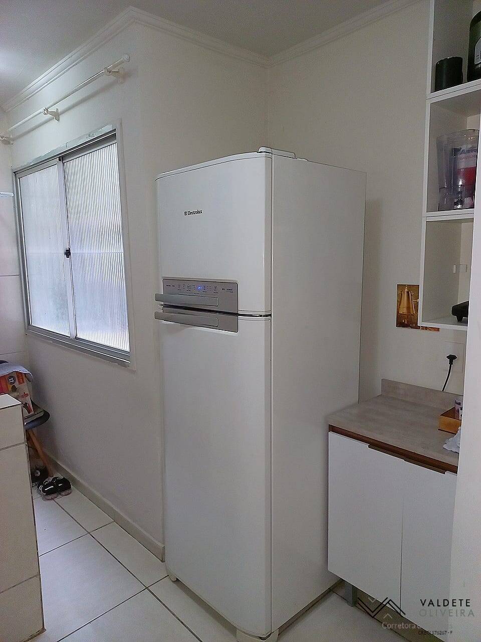 Apartamento à venda com 2 quartos, 45m² - Foto 3