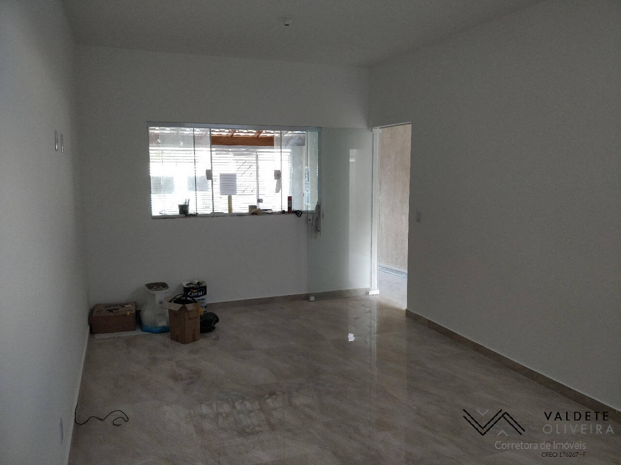 Apartamento à venda com 4 quartos, 180m² - Foto 2