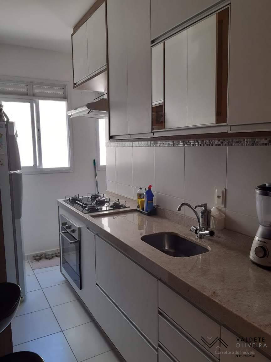 Apartamento à venda com 2 quartos, 45m² - Foto 3