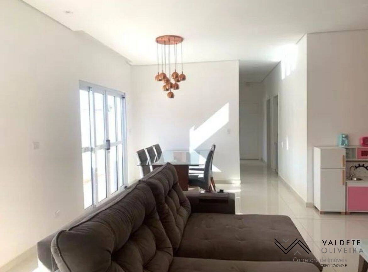 Casa à venda com 3 quartos, 160m² - Foto 4