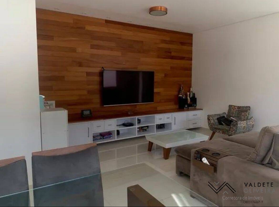 Casa à venda com 3 quartos, 160m² - Foto 3