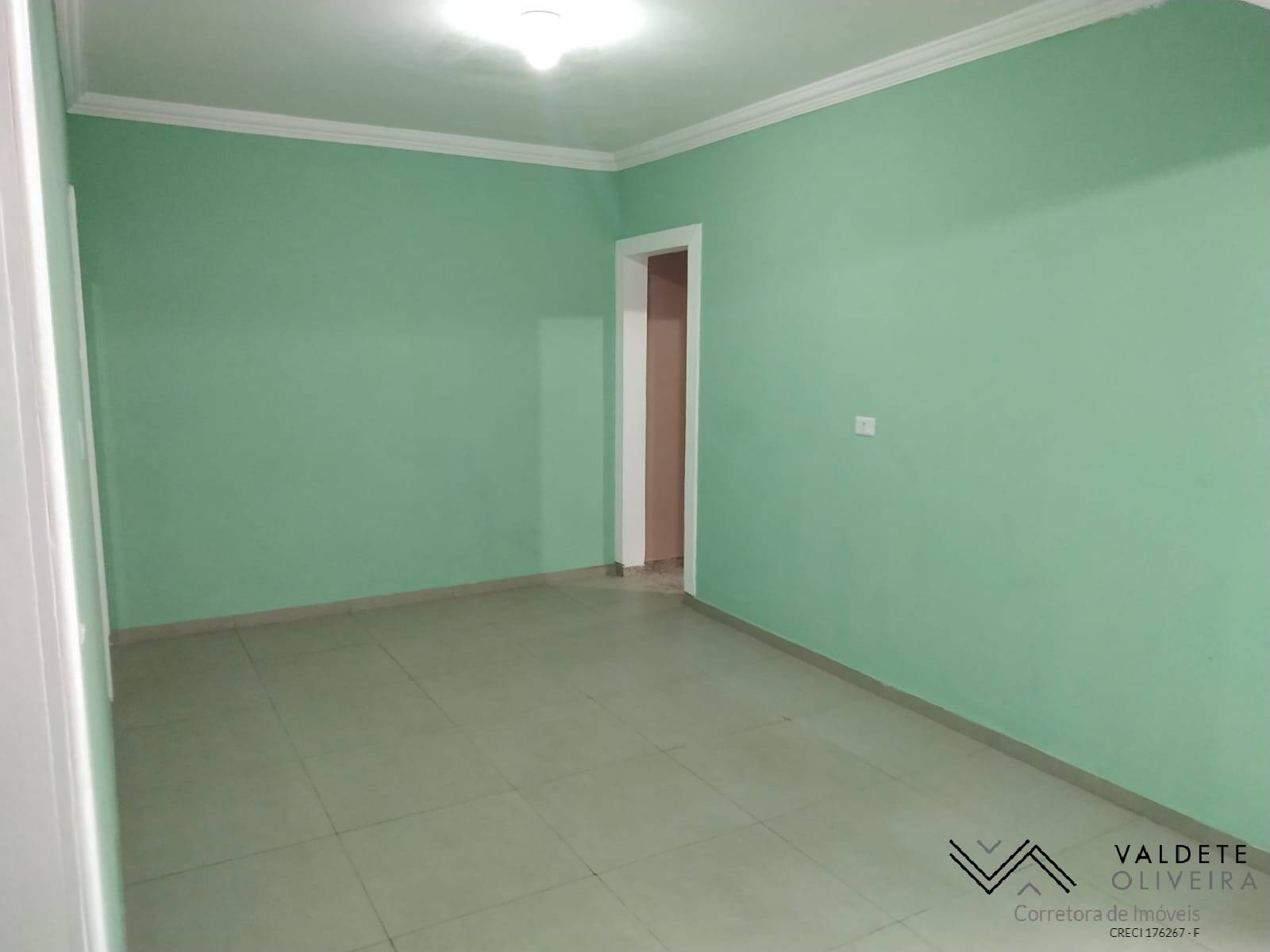 Casa à venda com 3 quartos, 100m² - Foto 3