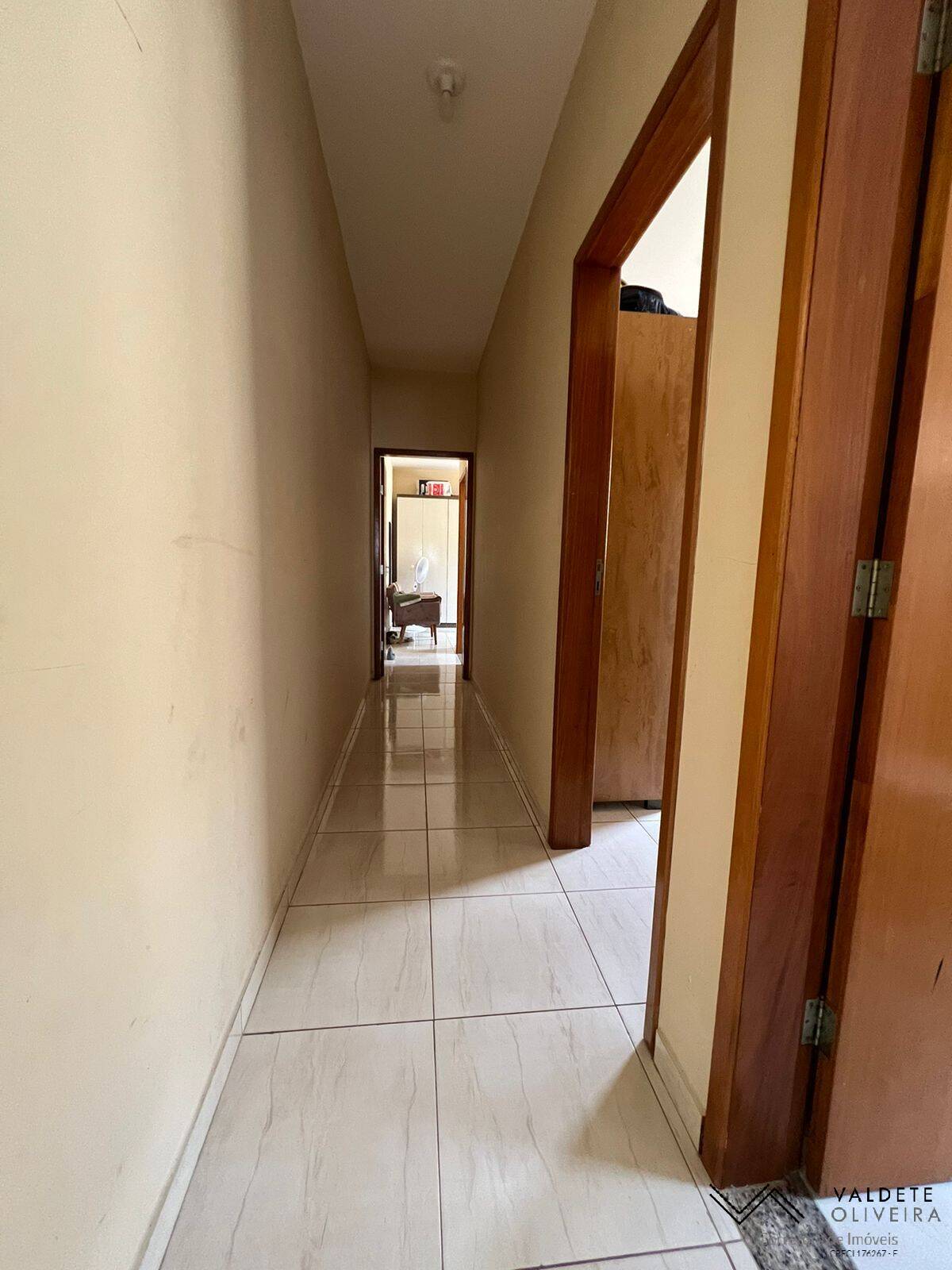 Casa à venda com 2 quartos, 150m² - Foto 10