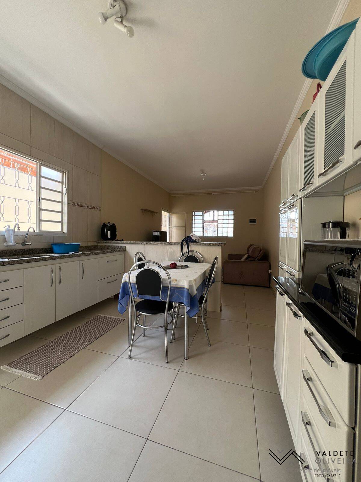 Casa à venda com 2 quartos, 150m² - Foto 5