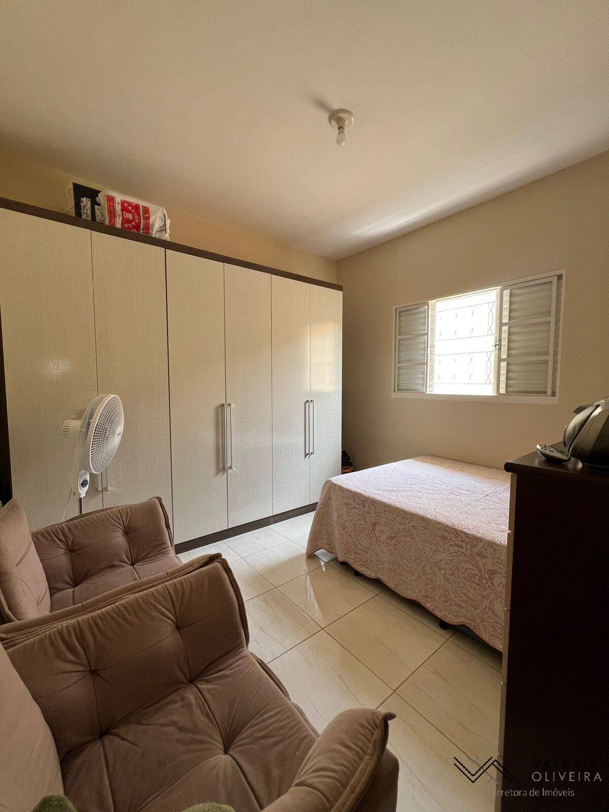 Casa à venda com 2 quartos, 150m² - Foto 17