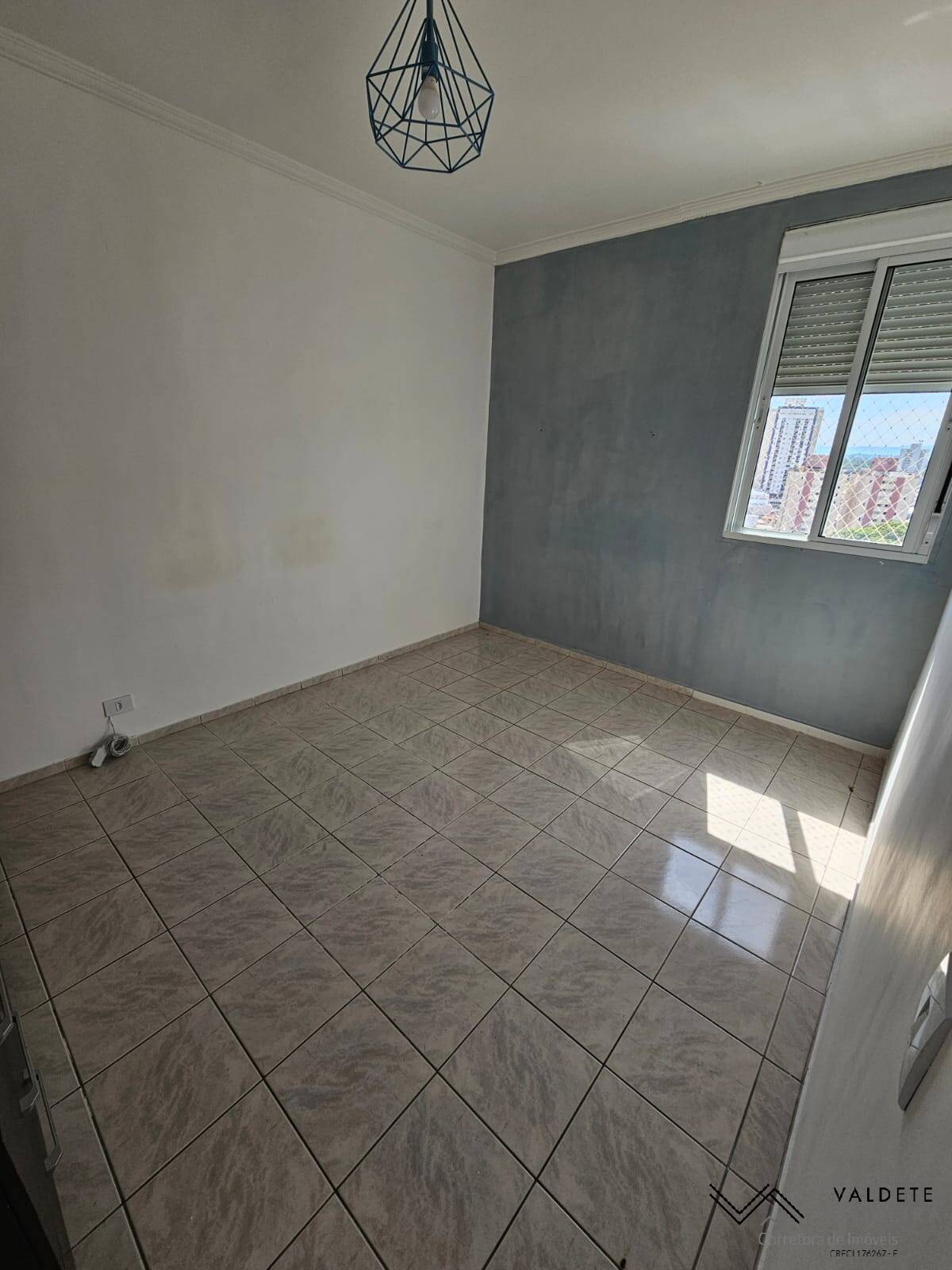 Apartamento à venda com 1 quarto, 50m² - Foto 2