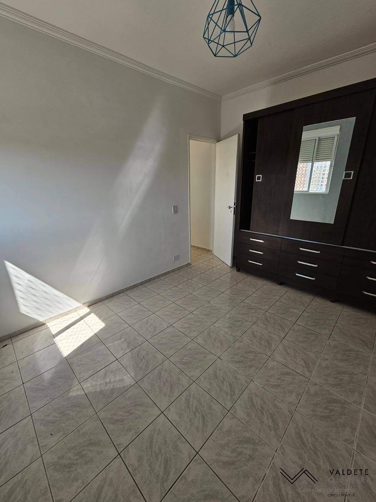 Apartamento à venda com 1 quarto, 50m² - Foto 6