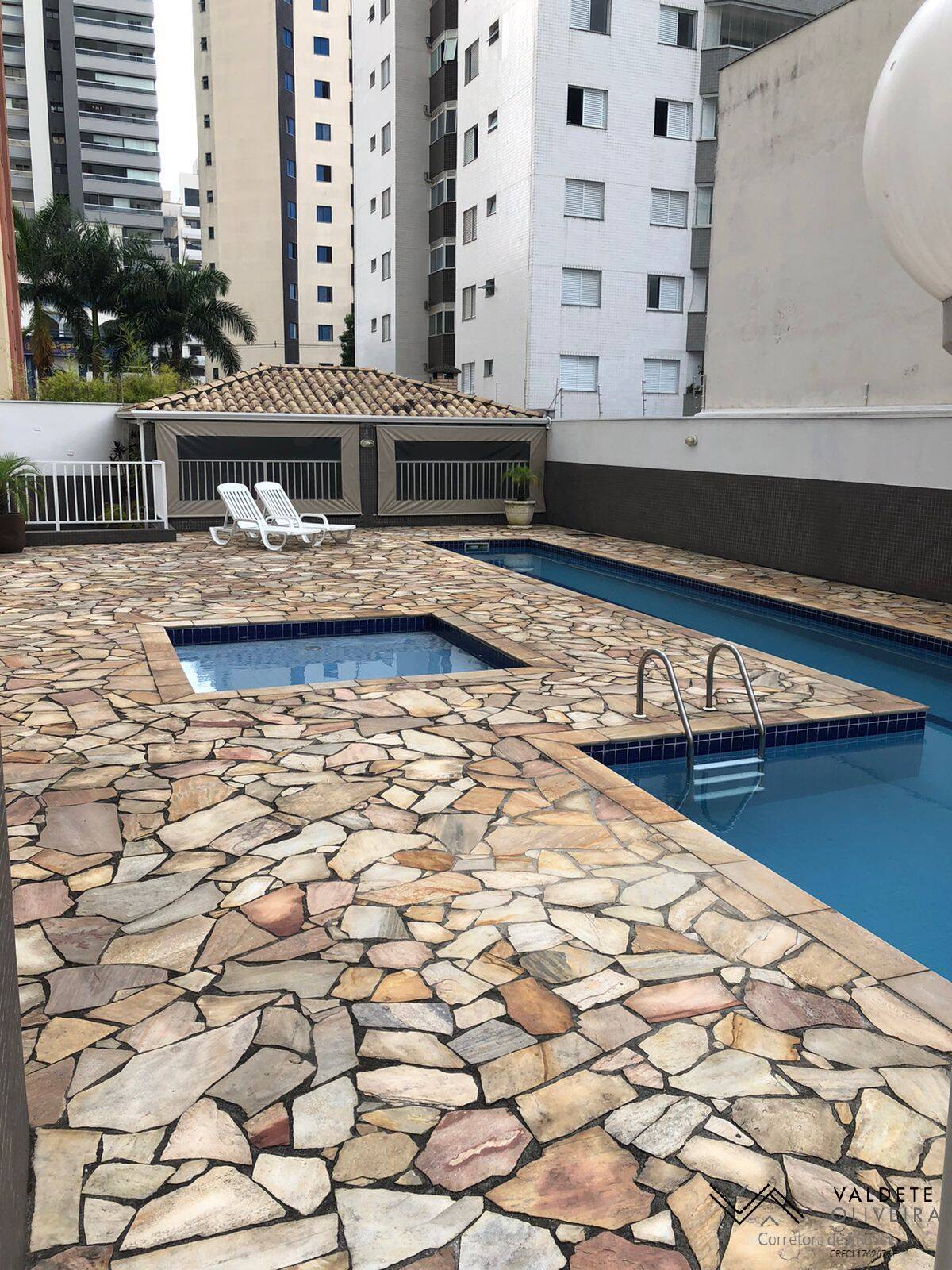 Apartamento à venda com 2 quartos, 81m² - Foto 17