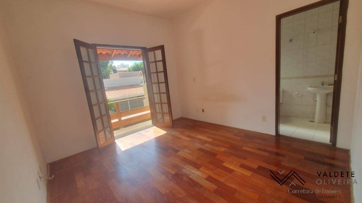 Casa à venda com 3 quartos, 150m² - Foto 7