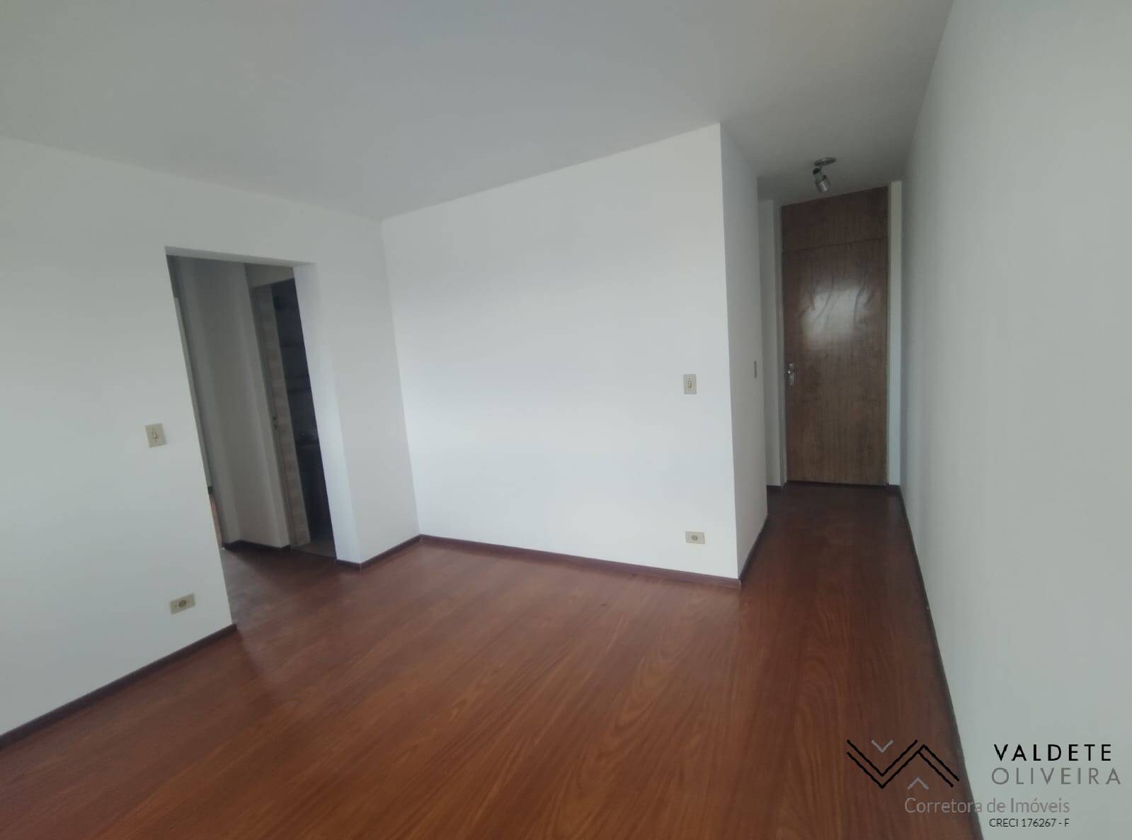 Apartamento à venda com 2 quartos, 65m² - Foto 3