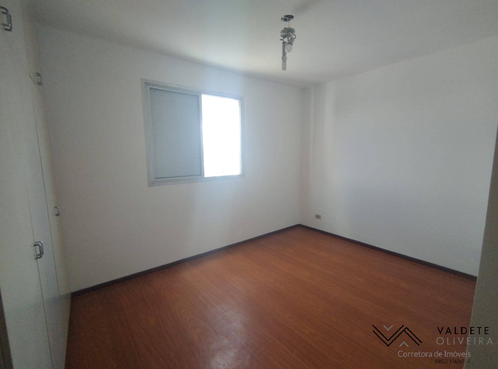 Apartamento à venda com 2 quartos, 65m² - Foto 8