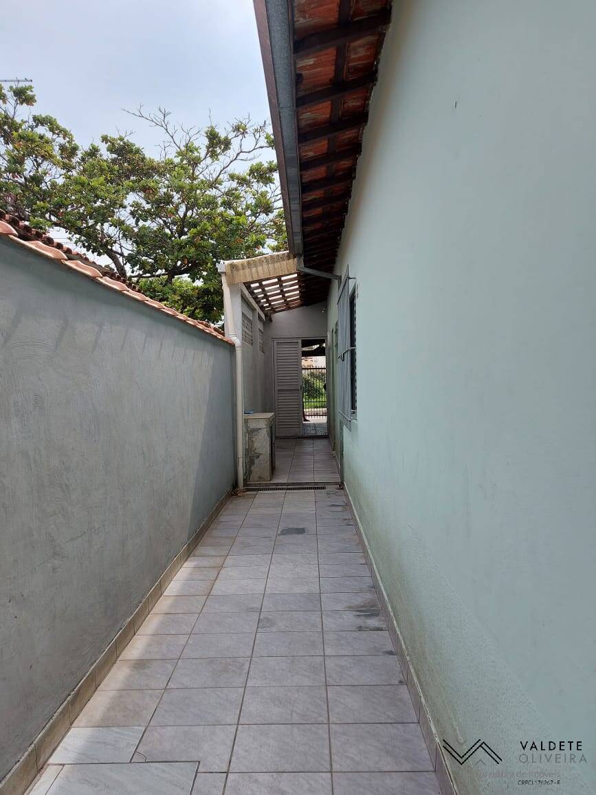 Casa à venda com 2 quartos, 150m² - Foto 5