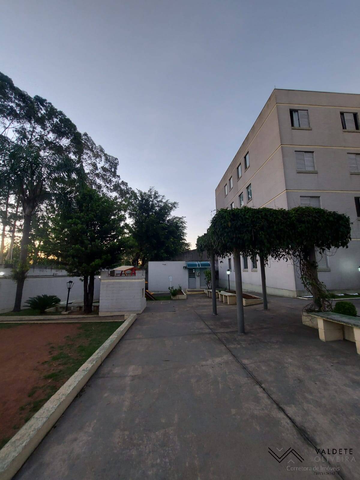 Apartamento à venda com 2 quartos, 55m² - Foto 23