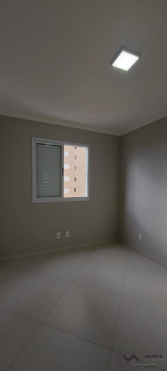 Apartamento à venda com 2 quartos, 75m² - Foto 8