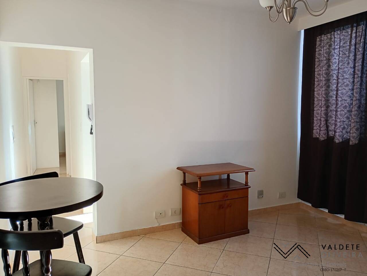 Apartamento à venda com 1 quarto, 45m² - Foto 4