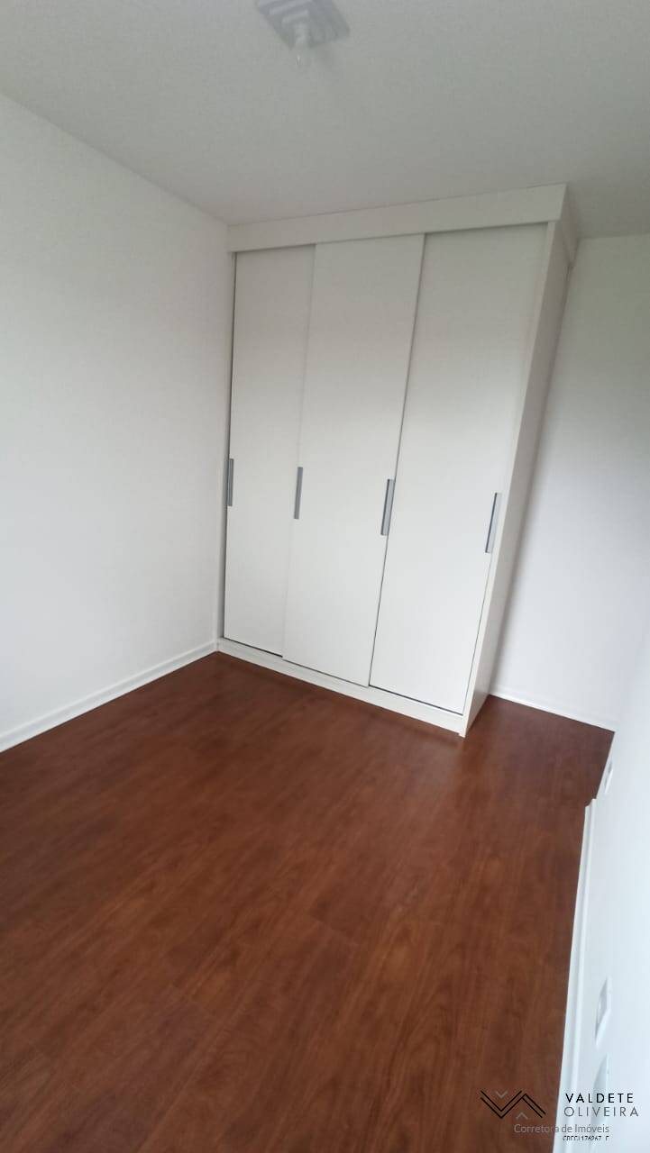 Apartamento à venda com 3 quartos, 50m² - Foto 3