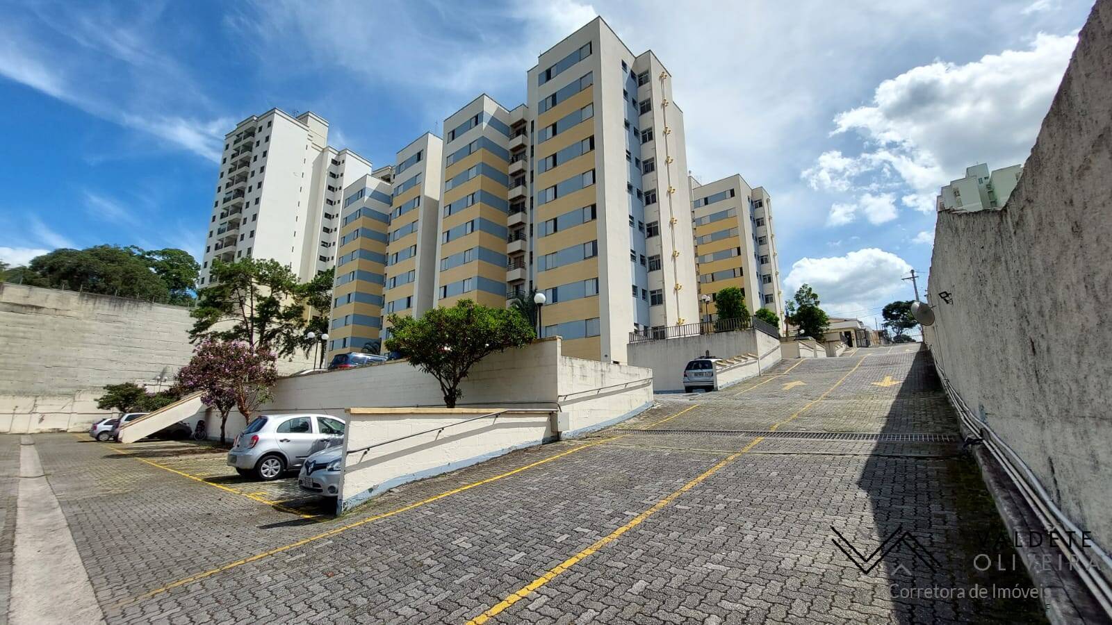 Apartamento à venda com 2 quartos, 60m² - Foto 25