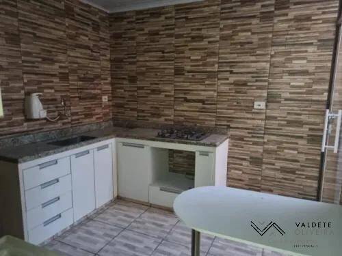 Casa à venda com 1 quarto, 100m² - Foto 4