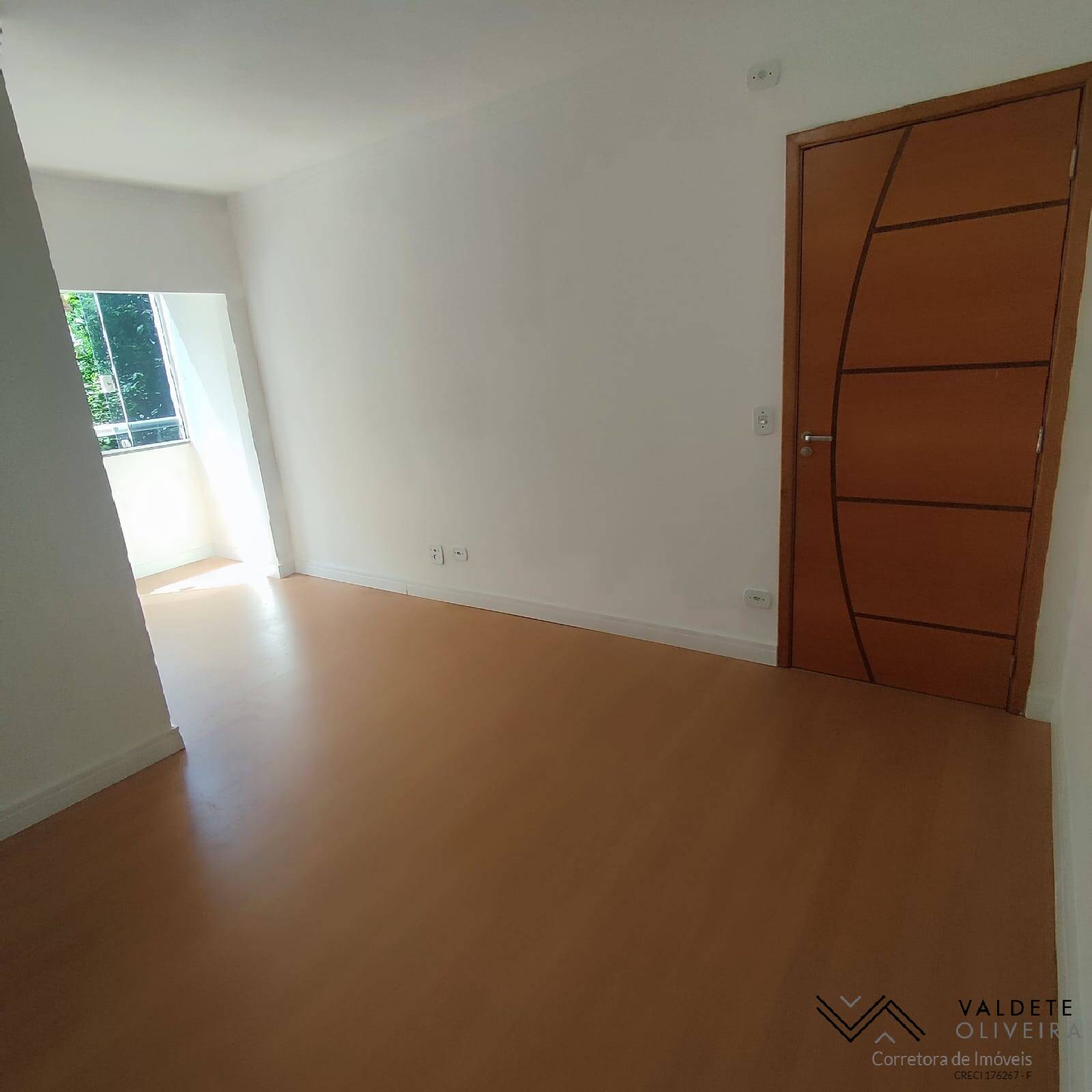 Apartamento à venda com 2 quartos, 48m² - Foto 2