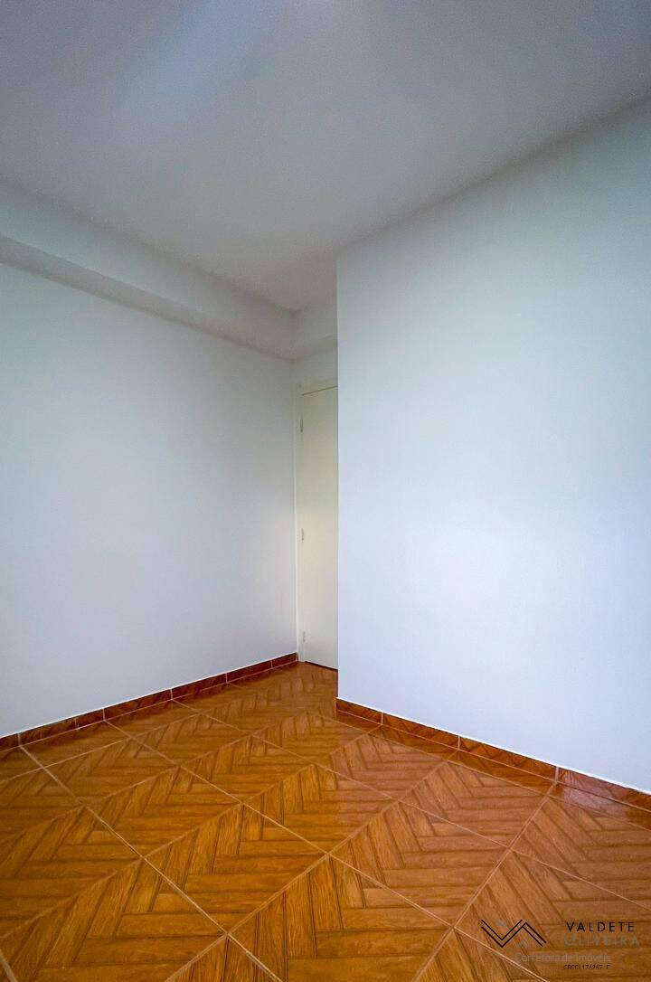 Apartamento à venda com 2 quartos, 47m² - Foto 2