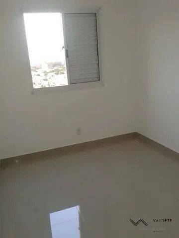 Apartamento à venda com 2 quartos, 45m² - Foto 11