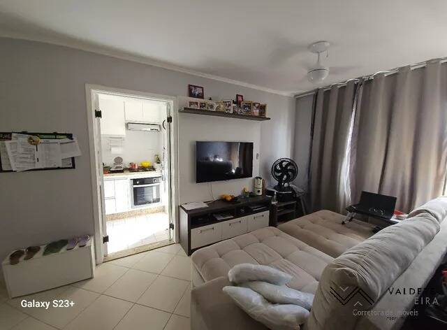 Apartamento à venda com 2 quartos, 68m² - Foto 1