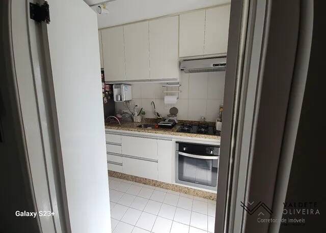 Apartamento à venda com 2 quartos, 68m² - Foto 5