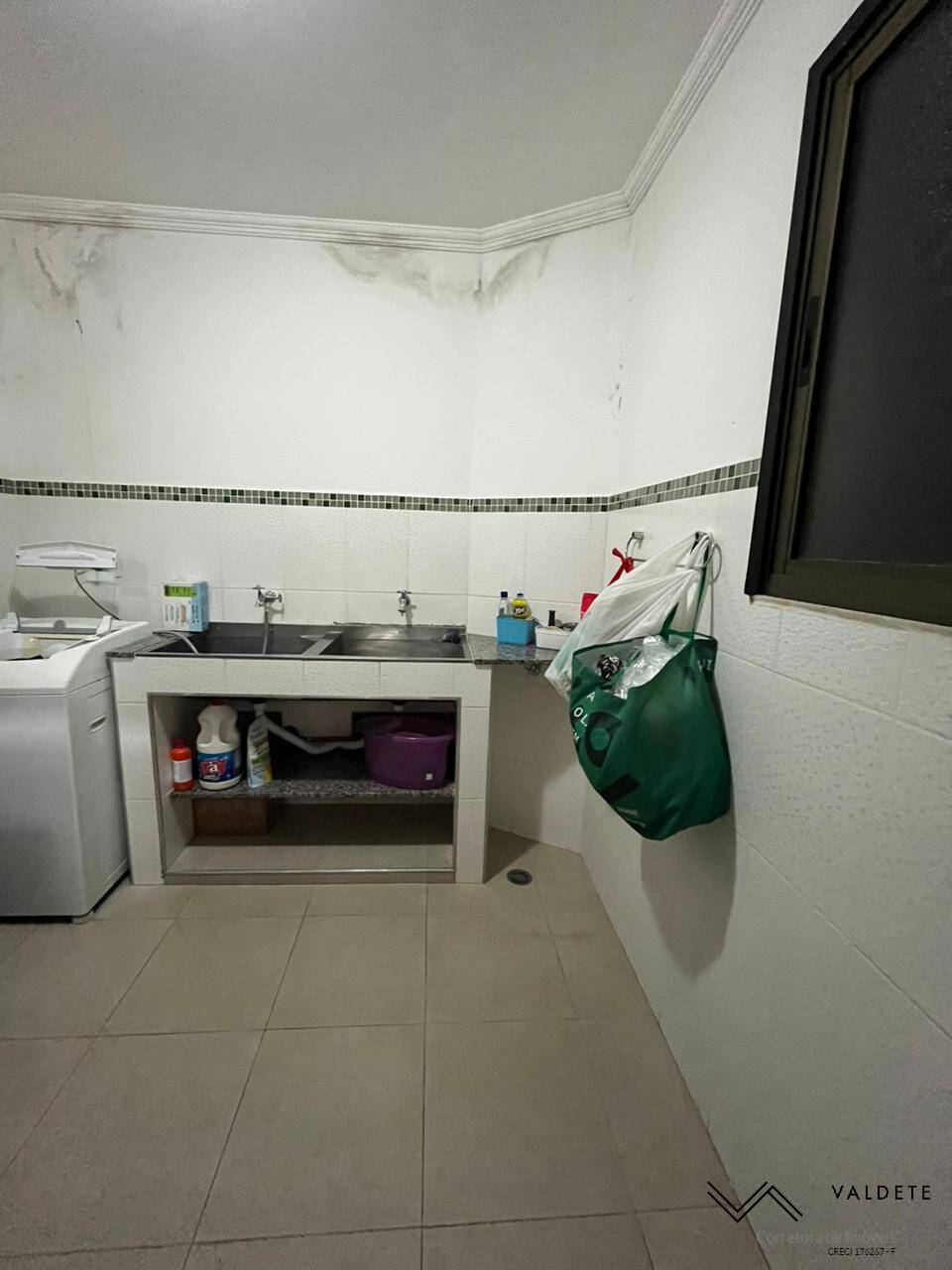 Apartamento à venda com 3 quartos, 150m² - Foto 4