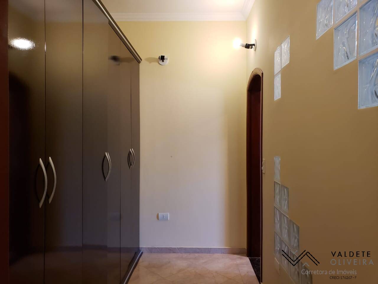 Casa à venda com 3 quartos, 205m² - Foto 12