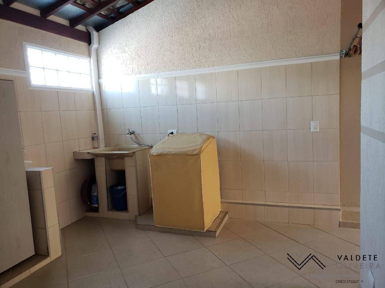 Casa à venda com 3 quartos, 205m² - Foto 16