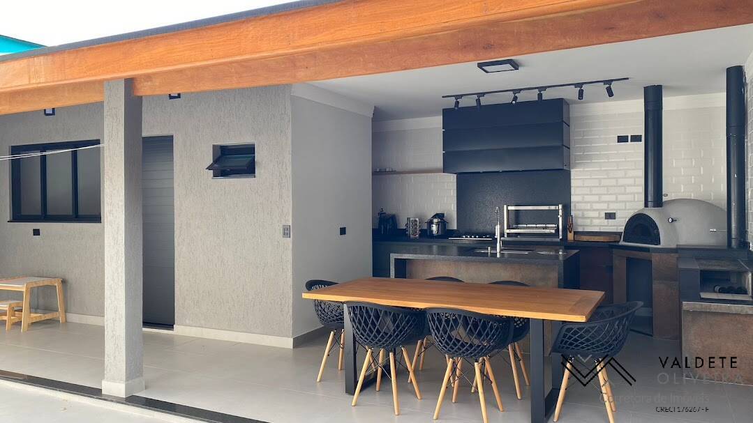 Casa à venda com 3 quartos, 243m² - Foto 16