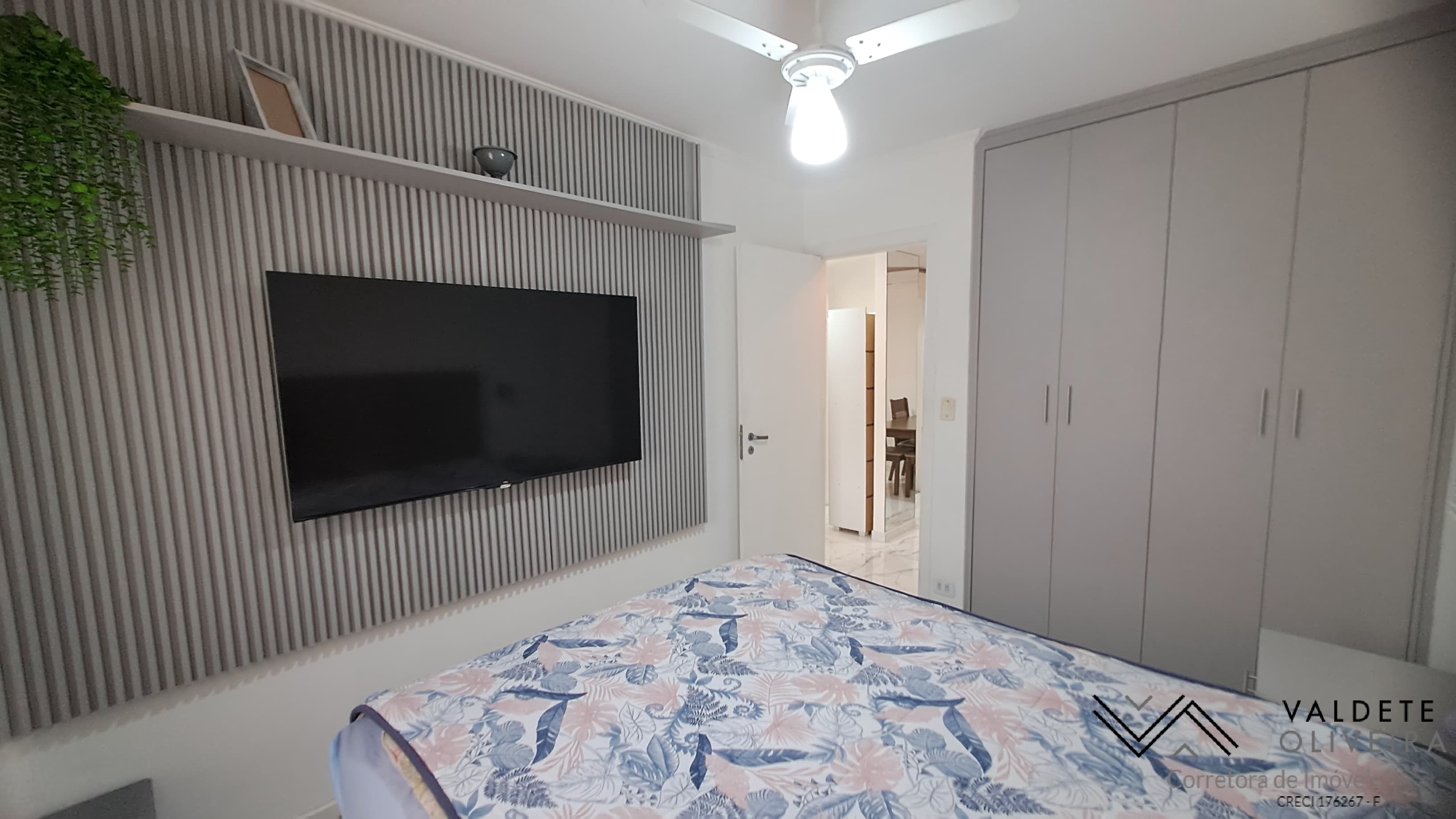 Apartamento à venda com 2 quartos, 64m² - Foto 1