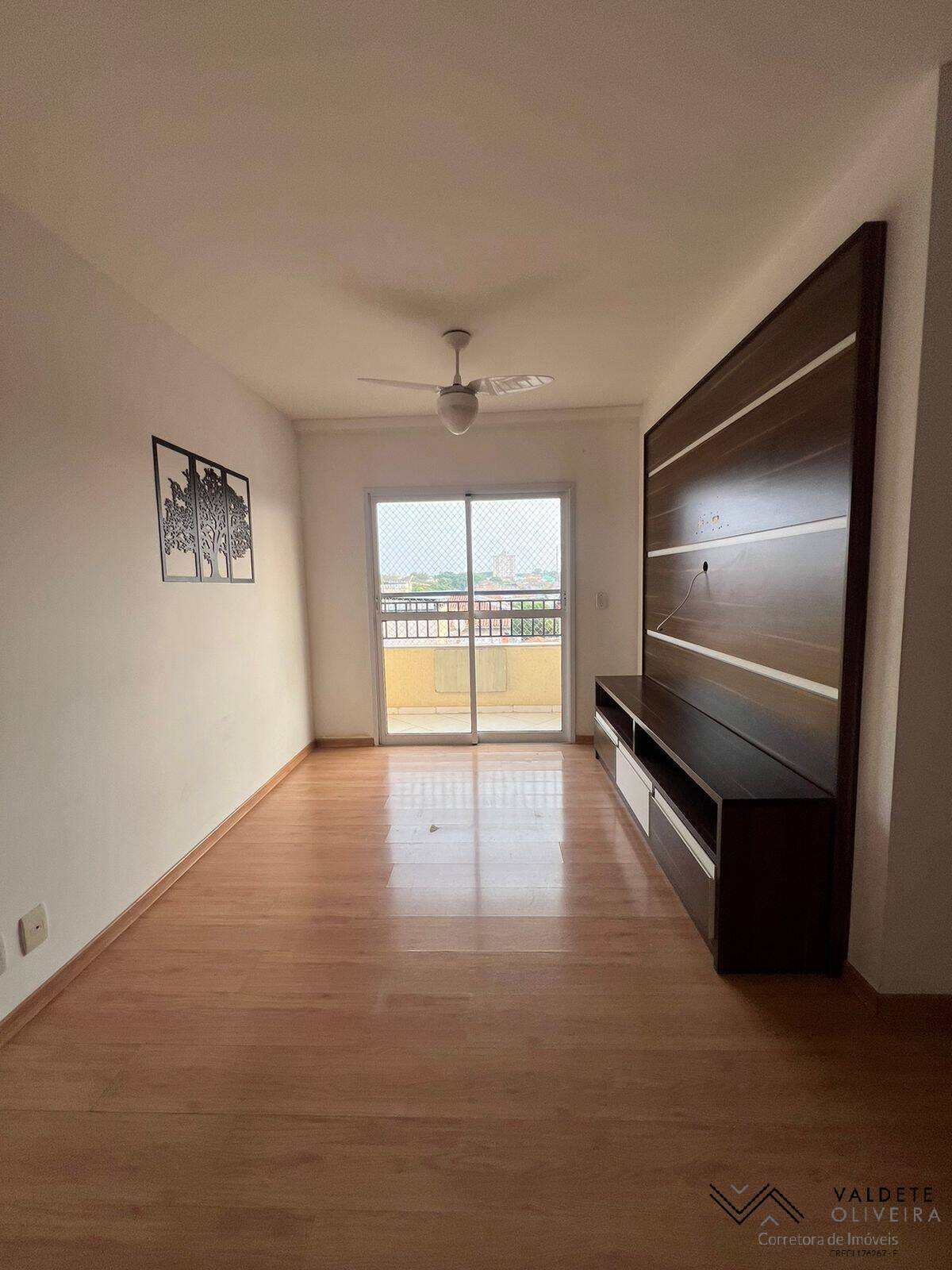 Apartamento à venda com 2 quartos, 60m² - Foto 1